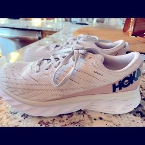 New Without Tags Hoka running shoes! Size 7.5 W.